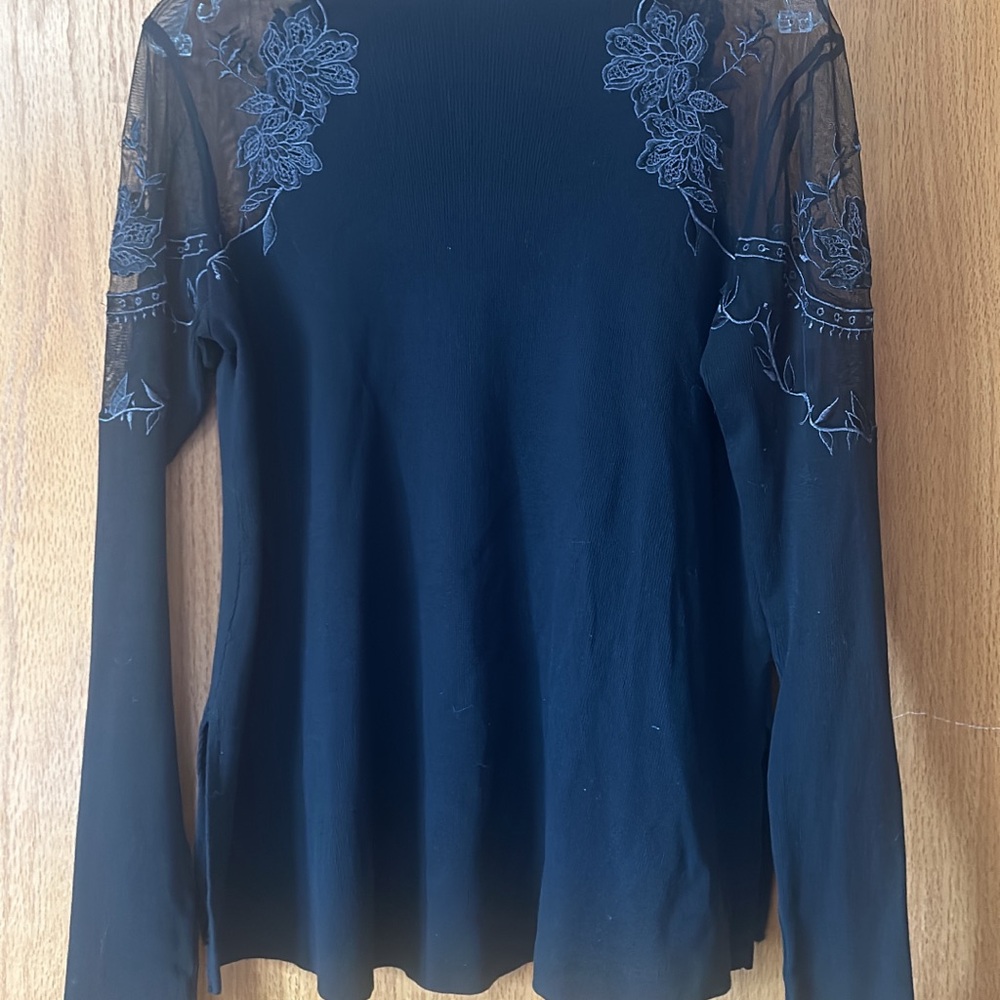 Elegant Black Lace Sleeve Women's Top
